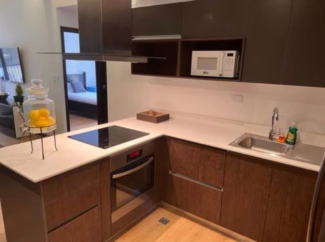 Hermoso apartamento amueblado zona 14, edificio Polanco. - Imagen 2