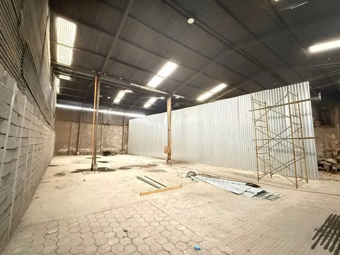 EXCELENTE BODEGA EN VENTA EN ZONA 1 - Imagen 3