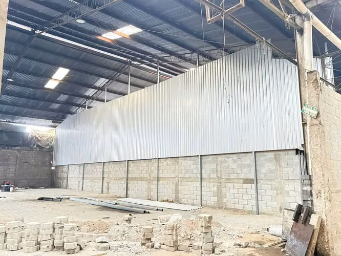 EXCELENTE BODEGA EN VENTA EN ZONA 1 - Imagen 5
