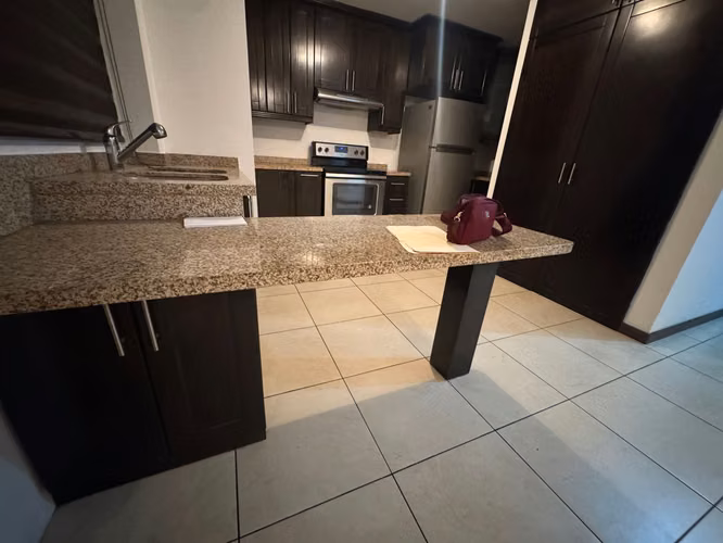 LINDO APARTAMENTO EN RENTA EN SANTA MARIA LAS CHARCAS ZONA 11 - Imagen 2