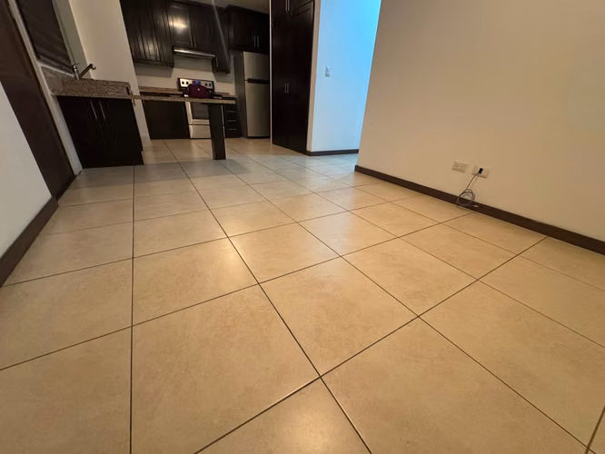 LINDO APARTAMENTO EN RENTA EN SANTA MARIA LAS CHARCAS ZONA 11 - Imagen 3
