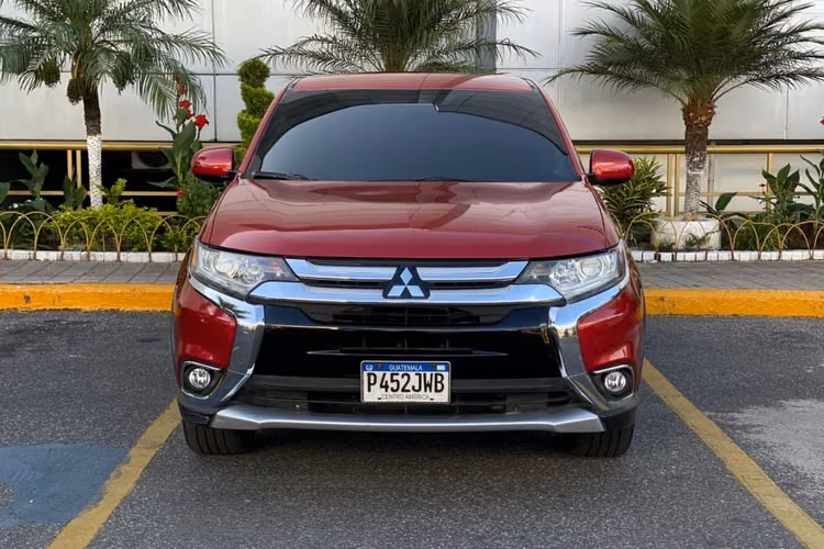 MITSUBISHI OUTLANDER 2018, 3 FILAS, BOLSAS INTACTAS 
