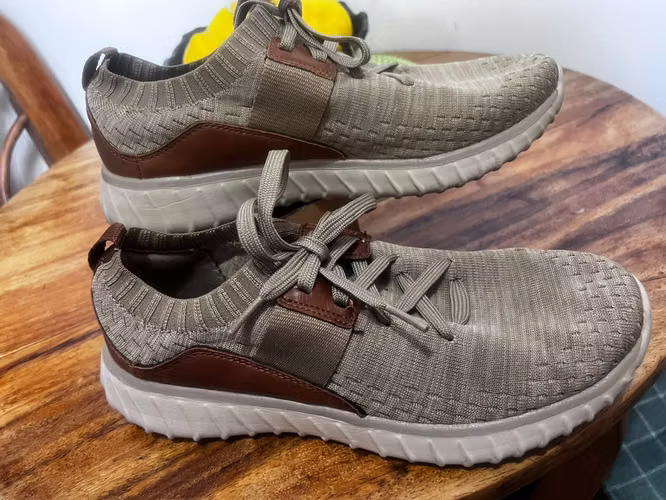 Tenis y Zapatos