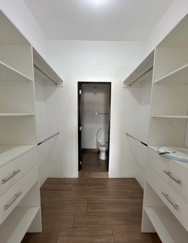 ¡Moderno Apartamento en Torre Once Zona 11 con Piscina y Sky Lounge! - Imagen 4