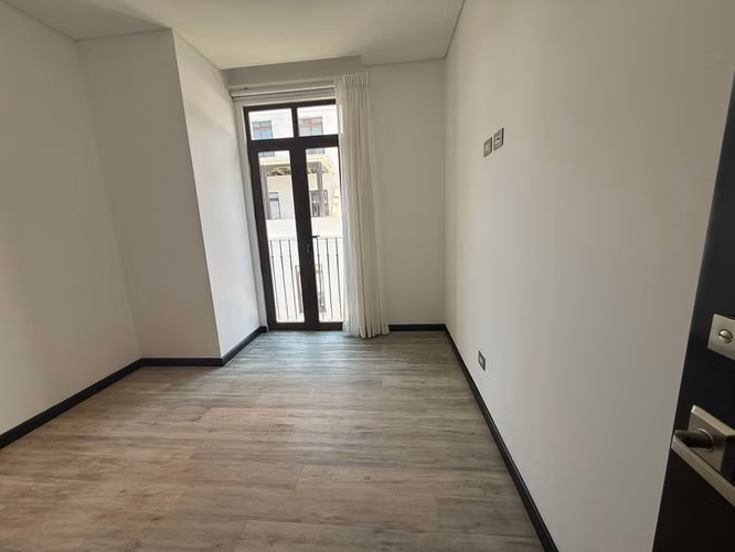 VENDO APARTAMENTO CON TERRAZA EN LIRIOS DE CAYALA ZONA 16 - Miniatura 12