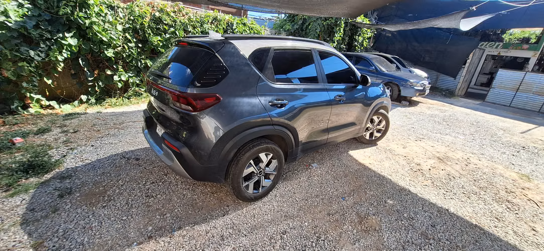 Kia sonet de agencia