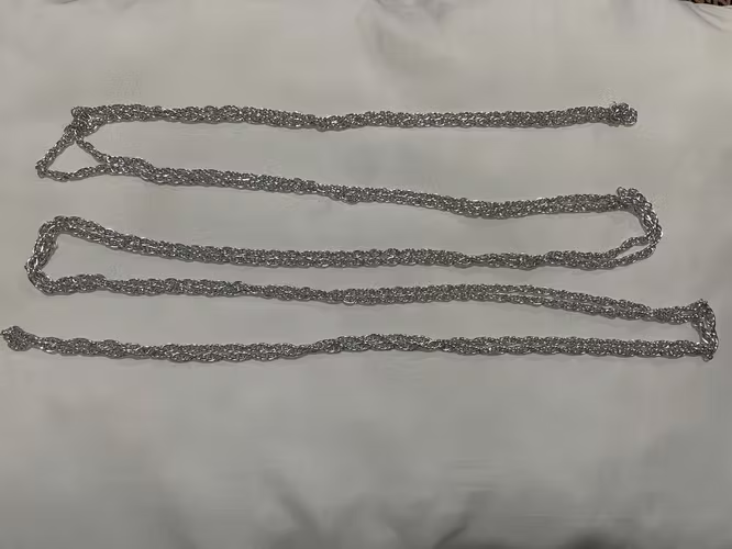 Cadena de plata — 3.5 metros aproximadamente