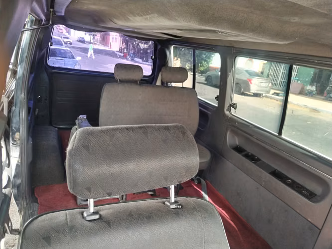 MERCEDES BENZ MB100 AÑO 2003