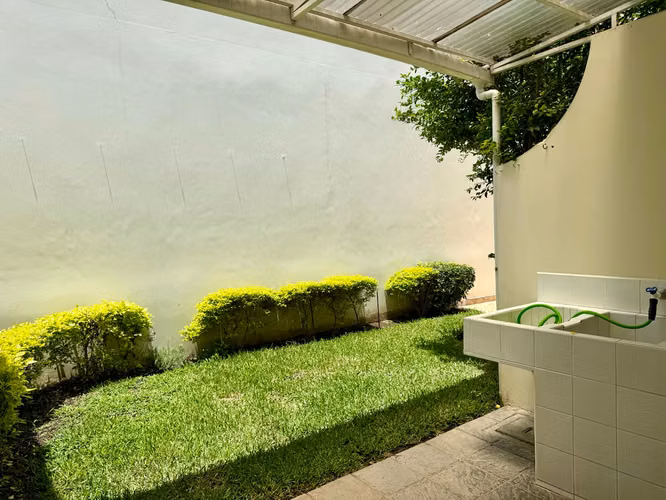 CASA EN RENTA EN CONDADO NARANJO, ZONA 4 DE MIXCO  - Imagen 7