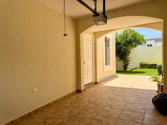 CASA EN RENTA EN CONDADO NARANJO, ZONA 4 DE MIXCO  - Imagen 9