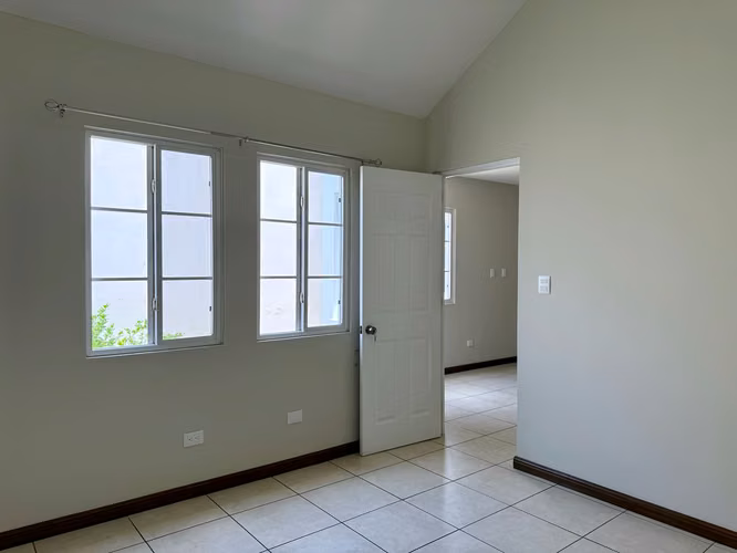 CASA EN RENTA EN CONDADO NARANJO, ZONA 4 DE MIXCO  - Imagen 14