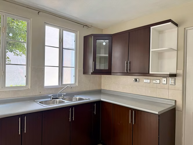 CASA EN RENTA EN CONDADO NARANJO, ZONA 4 DE MIXCO  - Imagen 6