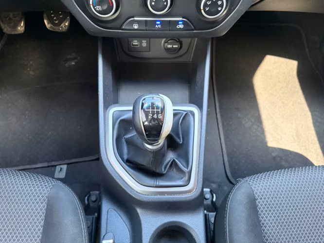 Hyundai Creta de Agencia Modelo 2018 - Imagen 8