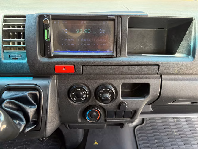 Toyota HiAce Panel de Agencia Modelo 2018 - Imagen 8
