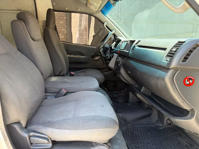 Toyota HiAce Panel de Agencia Modelo 2018 - Imagen 6