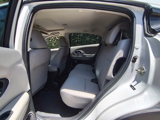 Honda Hr-v Ex 2wd  Modelo 2016  - Imagen 8