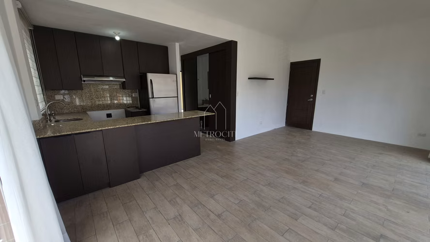 Se vende amplio y moderno apartamento en carretera a El Salvador  - Imagen 5