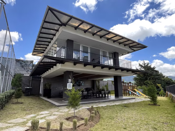 15 min. de Antigua, rento apartemento amoblado, 3 dorm. Q5,000
