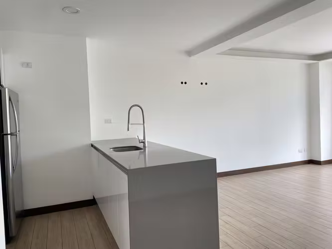Apartamento de 1 Habitación en zona 15 Vista Hermosa 2