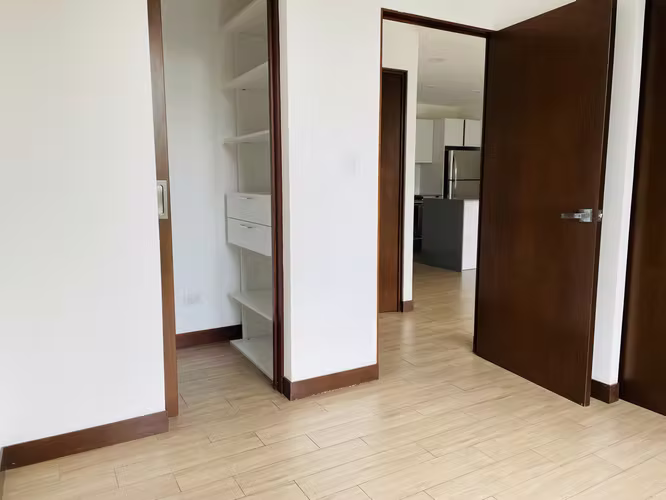 Apartamento de 1 Habitación en zona 15 Vista Hermosa 2