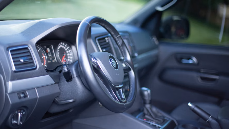 Volkswagen Amarok V6 Highline 2024 — 25,000 km — Doble Garantía