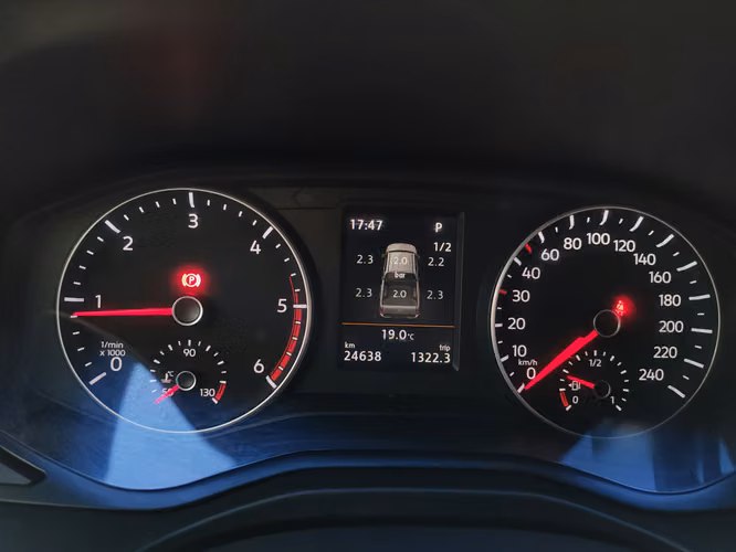 Volkswagen Amarok V6 Highline 2024 — 25,000 km — Doble Garantía
