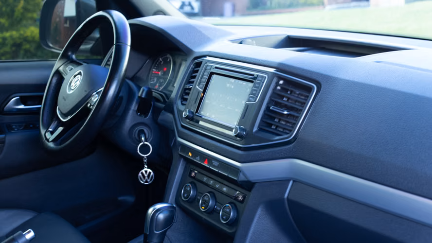 Volkswagen Amarok V6 Highline 2024 — 25,000 km — Doble Garantía