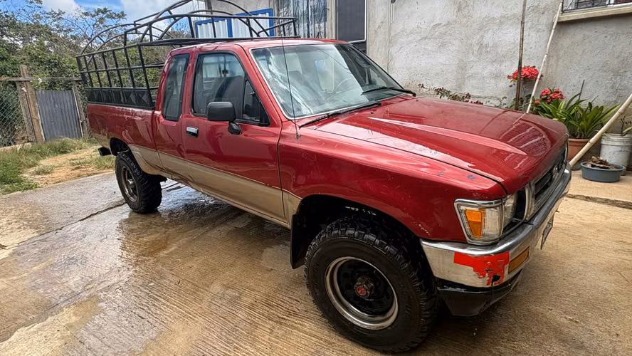 Vendo pickup toyota extracab