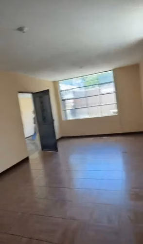 LINDA CASA EN RENTA EN KAMINAL JUYU ZONA 7 FUERA DE GARITA - Imagen 9