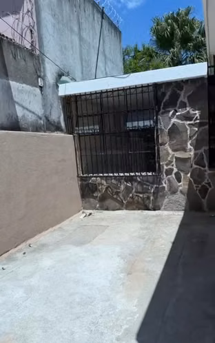 LINDA CASA EN RENTA EN KAMINAL JUYU ZONA 7 FUERA DE GARITA - Imagen 8