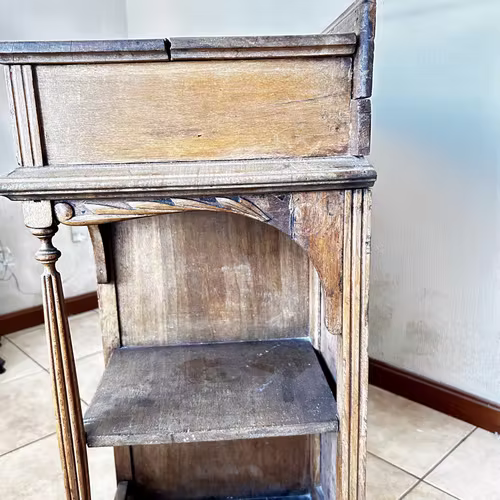 VENDO MUEBLE ANTIGUO DE EBANISTERÍA EN CEDRO AUTÉNTICA PIEZA DE COLECCIÓN