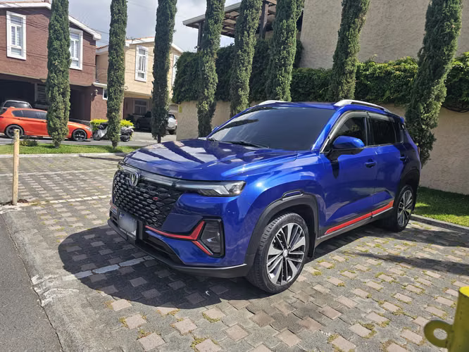 Camioneta de Agencia Automática. Changan CS35 plus 2022