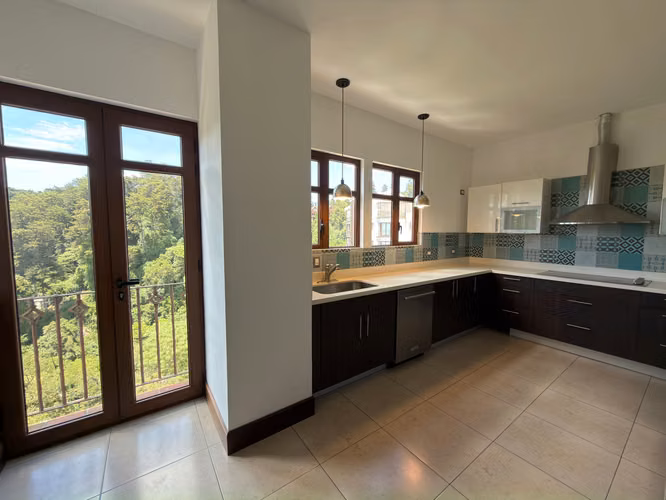 Renta de Amplio Apartamento en Albereda de la Española Muxbal | 3 Habitaciones completas + servicio