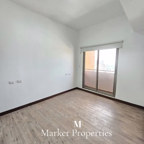 Apartamento en renta Zona 10 de 2 habitaciones Casalini Diagonal 6