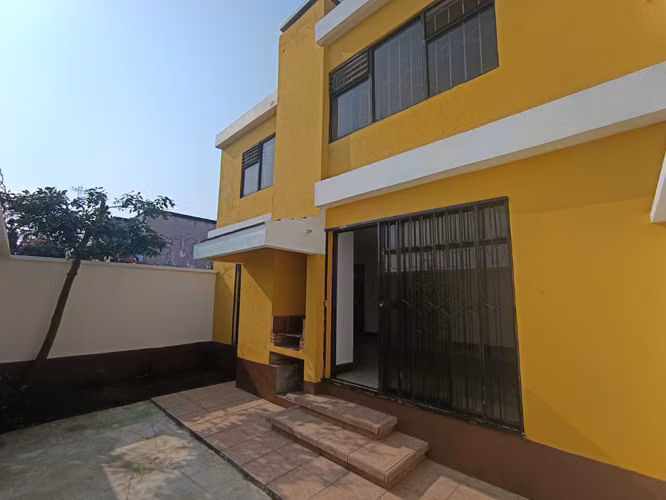 LINDA CASA EN RENTA EN RESIDENCIAL LO DE VALDEZ KM 20.5 CARRETERA A SAN JOSE PINULA