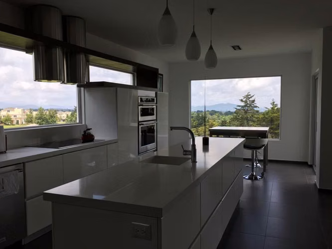 HERMOSA CASA EN VENTA EN KM 20.7 CARRETERA A FRAIJANES - Imagen 4