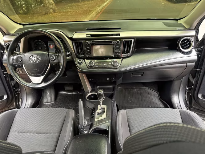 TOYOTA RAV4 ADVENTURE 4X4 2018 - recién ingreso, todas sus bolsas, lista para traspaso. - Imagen 11