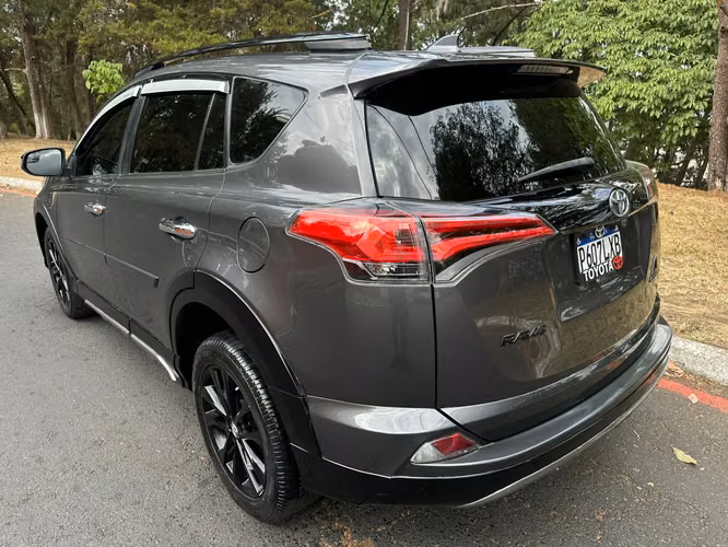 TOYOTA RAV4 ADVENTURE 4X4 2018 - recién ingreso, todas sus bolsas, lista para traspaso. - Imagen 7