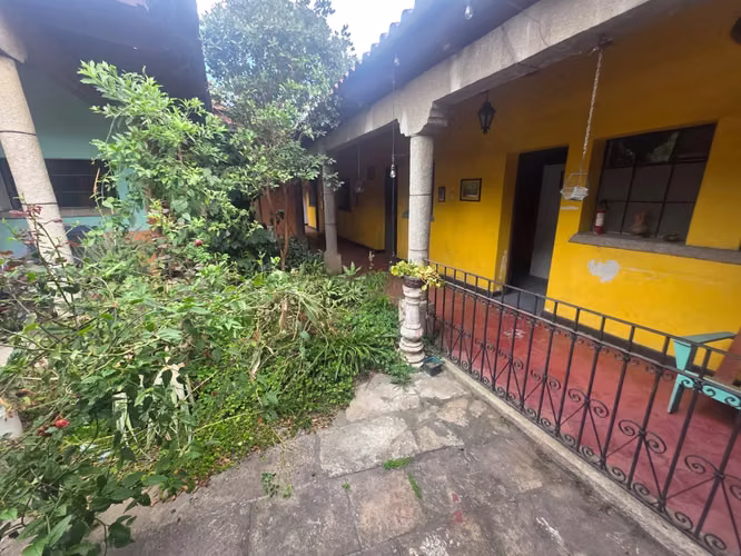 VENDO CASA EN ZONA 2, IDEAL VIVIENDA, AIRBNB, HOSTAL, ASILO DE ANCIANOS