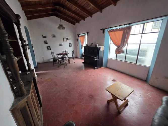 VENDO CASA EN ZONA 2, IDEAL VIVIENDA, AIRBNB, HOSTAL, ASILO DE ANCIANOS
