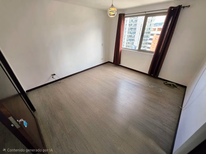 ALQUILO APARTAMENTO EN NEO ZONA 10, CON BALCON