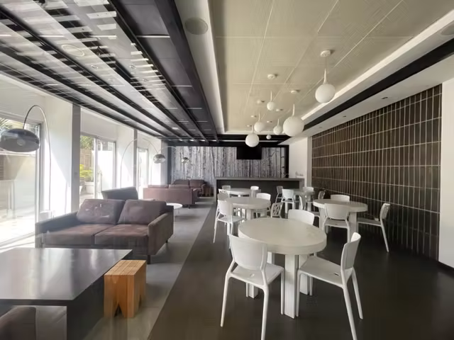 Rento apartamento en Zona 14   EDIFICIO EXCLUSIVO 