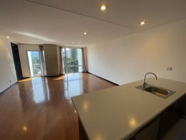 Rento apartamento en Zona 14   EDIFICIO EXCLUSIVO 