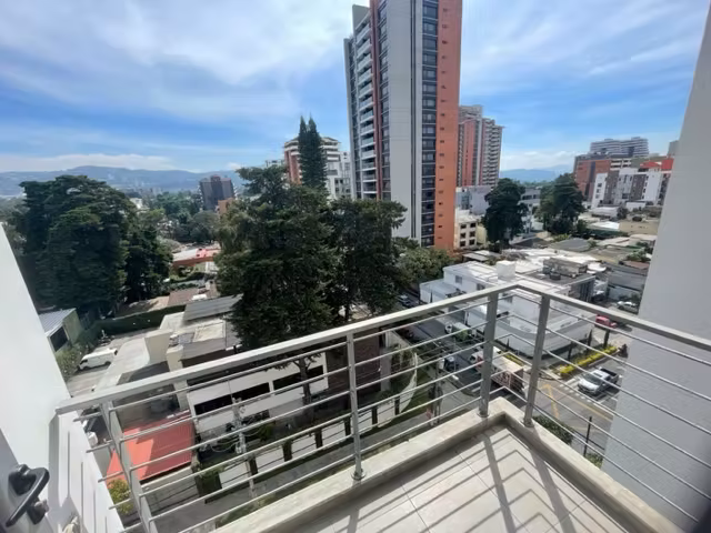 Rento apartamento en Zona 14   EDIFICIO EXCLUSIVO 