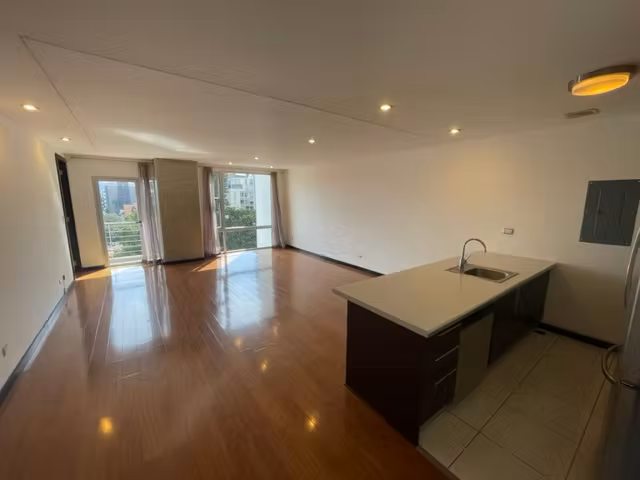 Rento apartamento en Zona 14   EDIFICIO EXCLUSIVO 