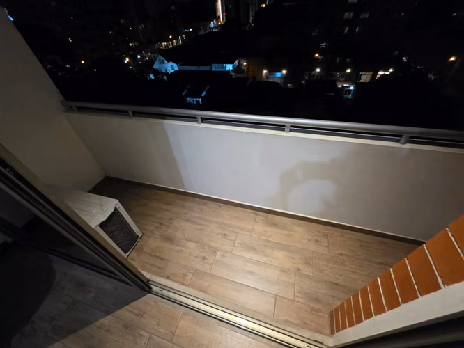 APARTAMENTO AMUEBLADO EN RENTA EN ZONA 10 – PISCINA Y 2 PARQUEOS (J)