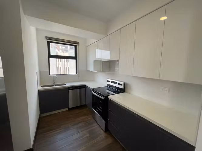 Rento apartamento en Zona 14 EDIFICIO EXCLUSIVO ROOFTOP CON PISCINA