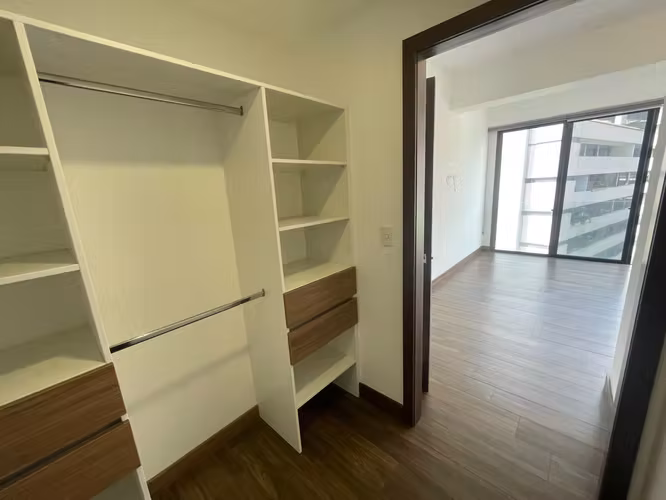 Rento apartamento en Zona 14 EDIFICIO EXCLUSIVO ROOFTOP CON PISCINA