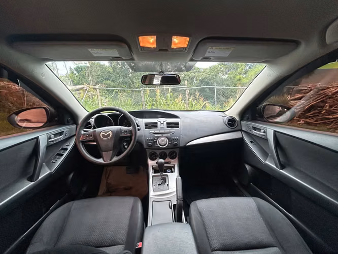 Mazda 3i 2010