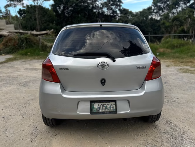 Toyota Yaris 2006 agencia